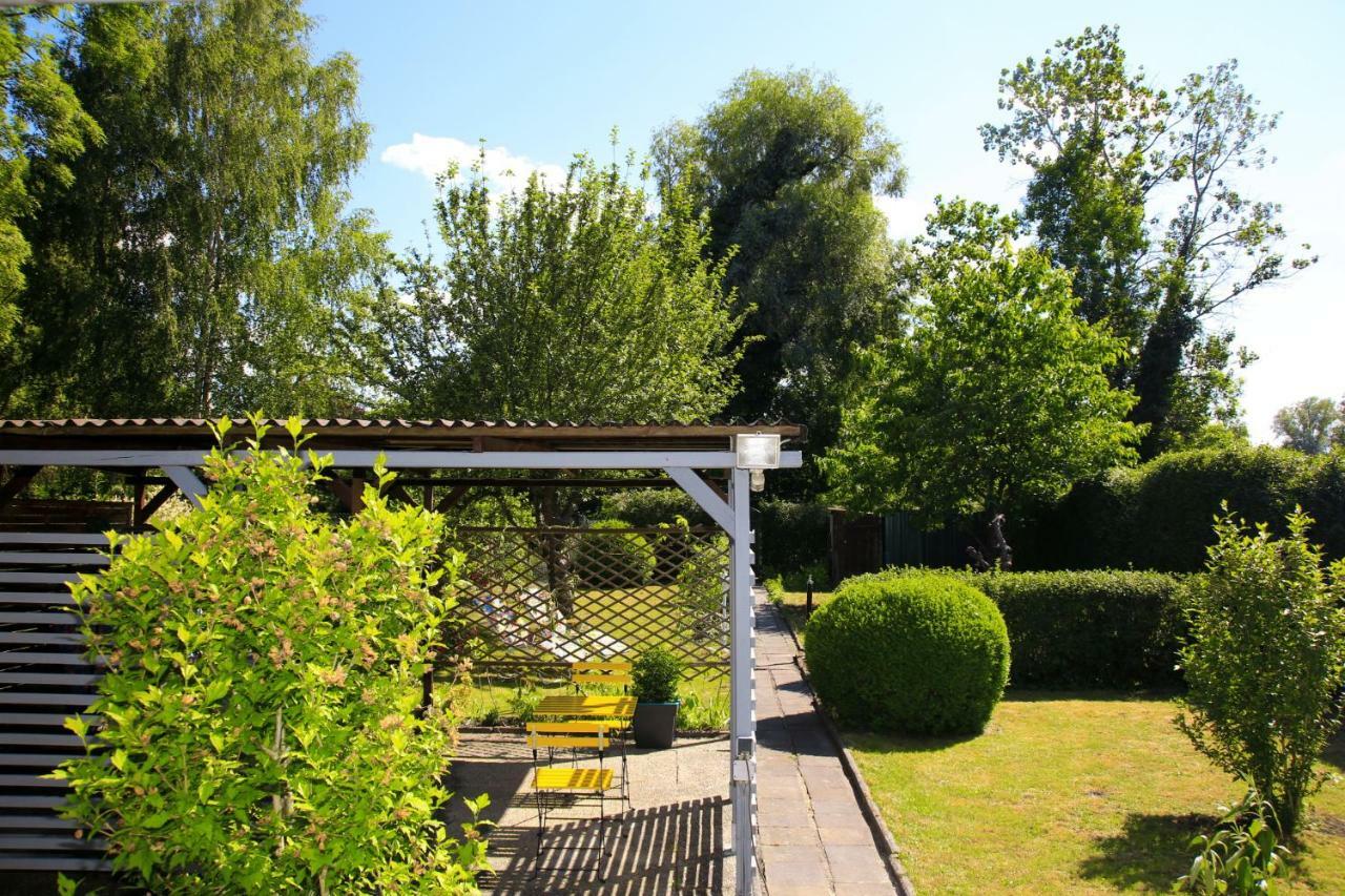 Mitten im Seenland und Spreewaldnah, schöner Garten Storkow  Exterior foto