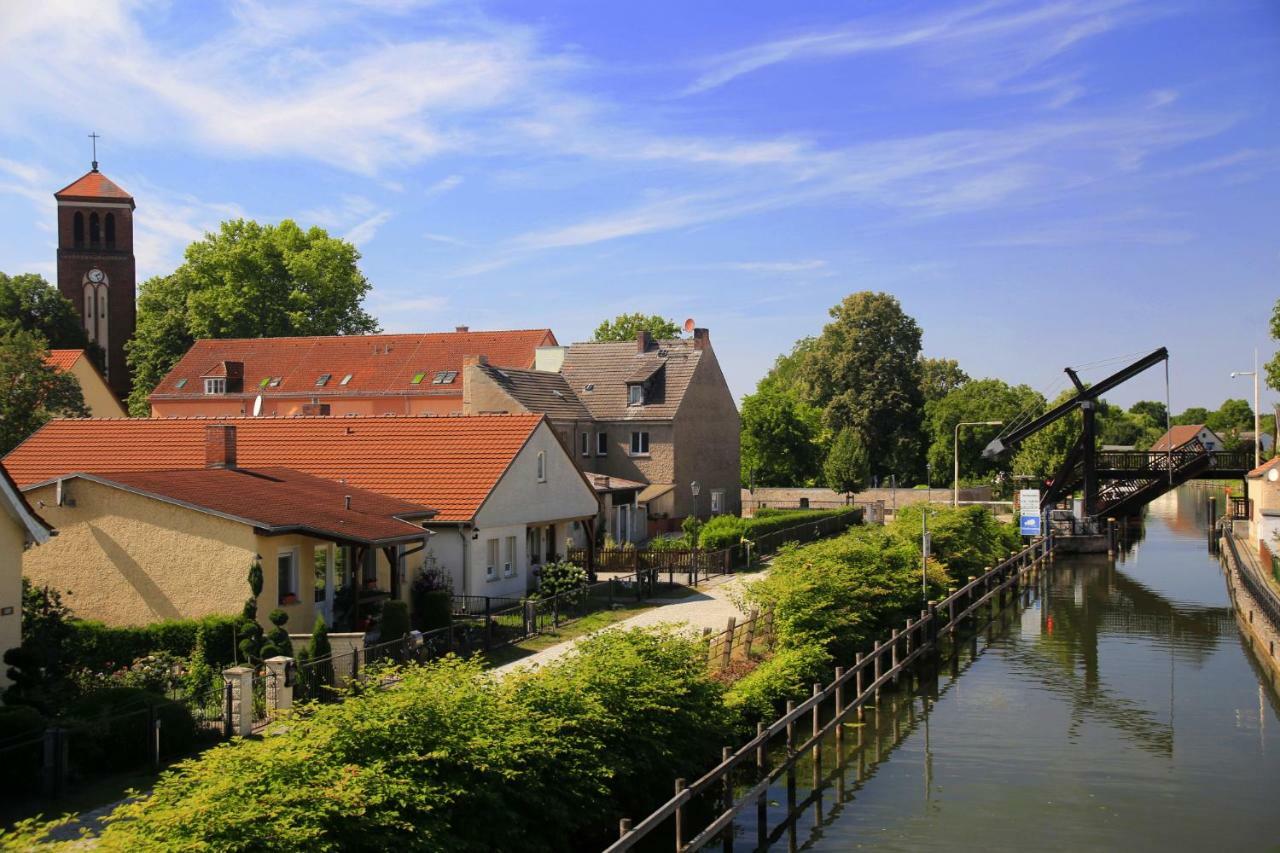 Mitten im Seenland und Spreewaldnah, schöner Garten Storkow  Exterior foto